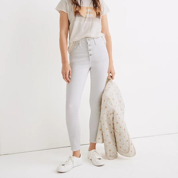 Madewell Denim - 50: Madewell 10" High-Rise Skinny Crop Jeans | White | Button Front